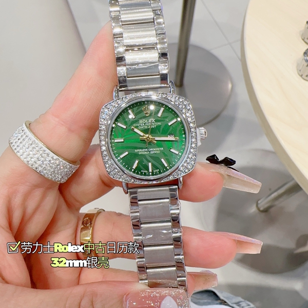 ブランド時計背面デザイン